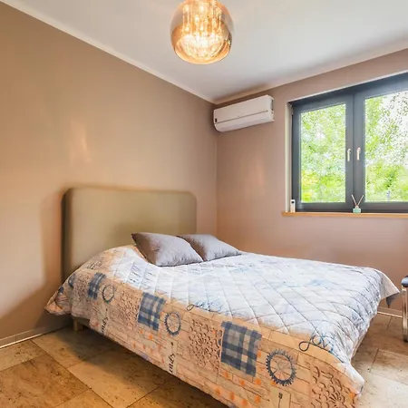 Holiday home Lasko - Wildlife Phototherapy 4 Klimatyzowane Wille, Po 100m2, Z Dostepem Do Prywatnego Stawu, Ogrodu 2ha
